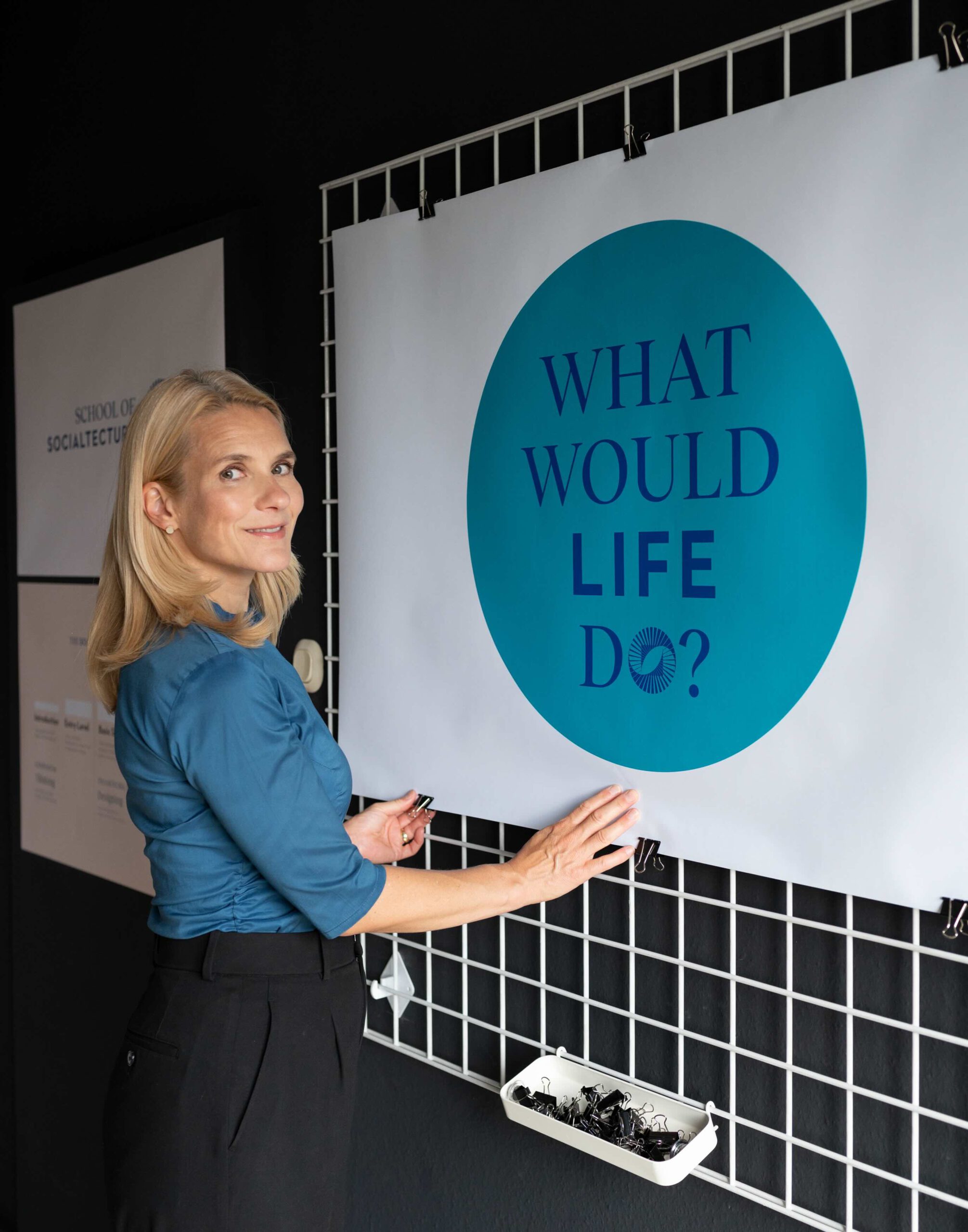 Julia_What_Would_Life_Do_Studio_blau